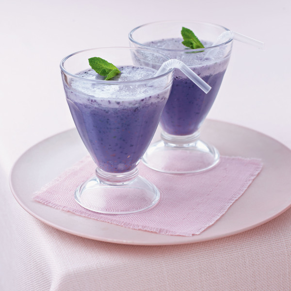 Wild Blueberries & Mint Smoothie